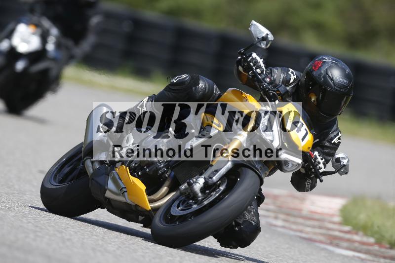 Archiv-2025/09 22.04.2025 Cornu Master School ADR/rot-rouge/41